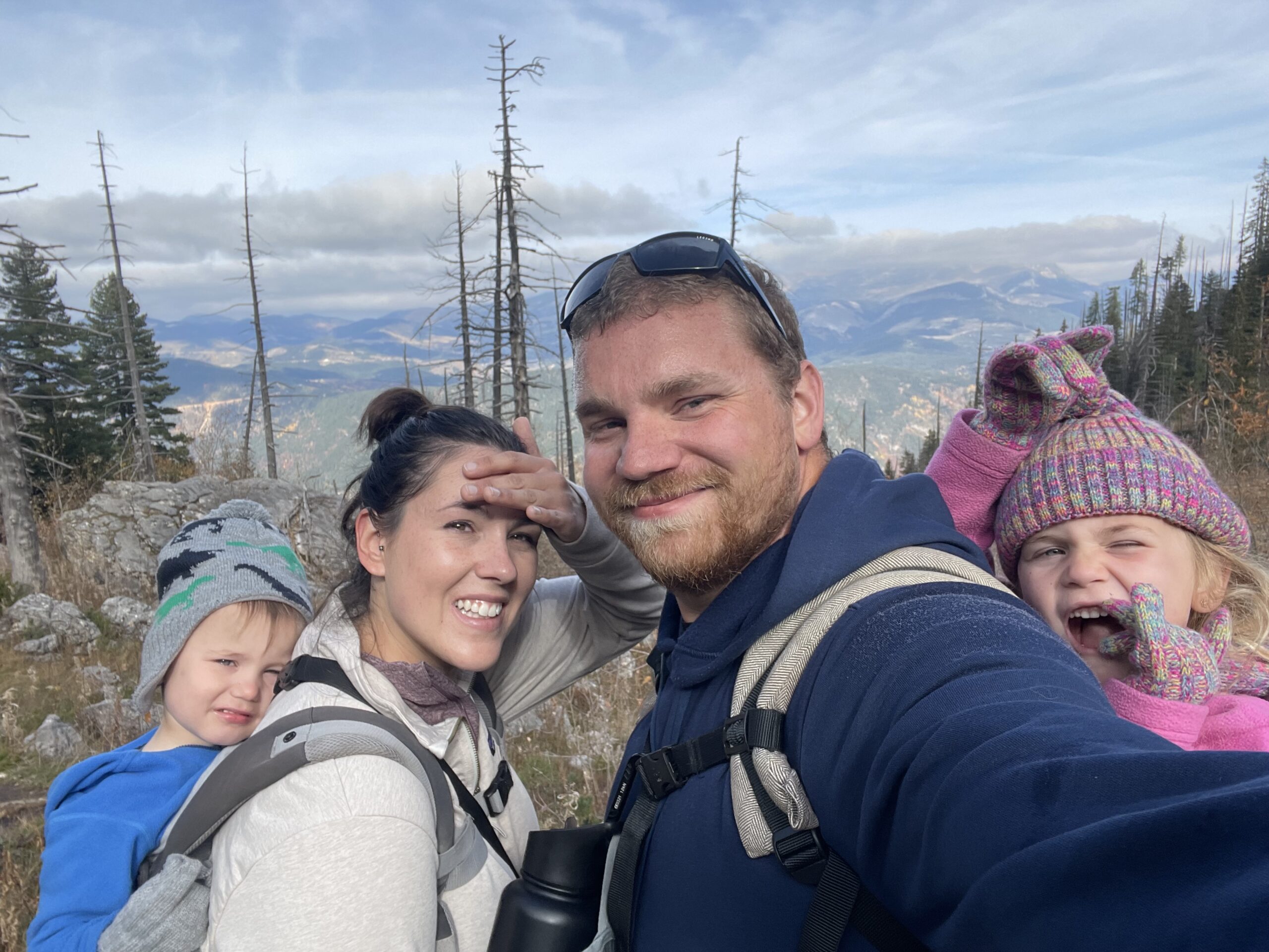 How to Travel Stress-Free With Kids: Our Best Tips